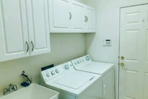 how to organize laundry room